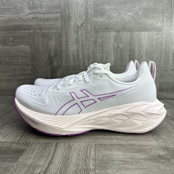 Asics NovaBlast 4 Women's size 9 Light Grey Purple Pink Running Shoes - Picture 2 of 8